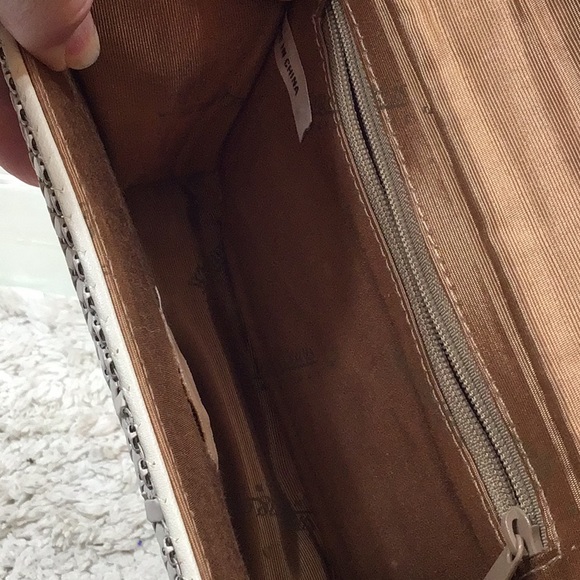 Whiting and Davis vintage white evening bag - Picture 12 of 14